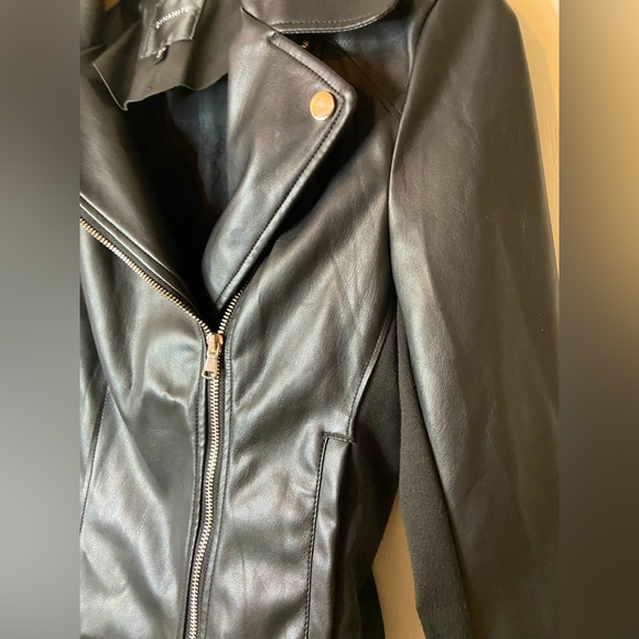 FAUX LEATHER JACKET DYNAMITE🖤 - Picture 3 of 7